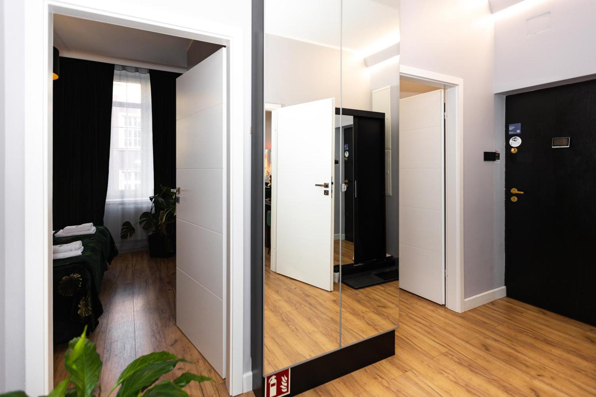 Maya's Flats & 65 - Lux Ogarna 3 Apartment Danzig