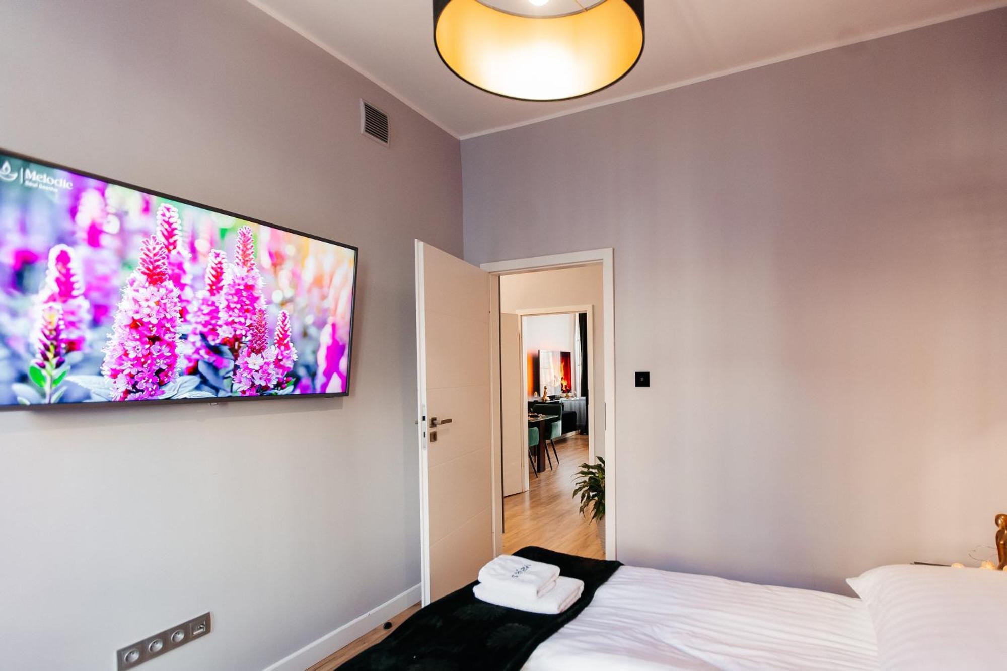 Maya's Flats & 45 - Lux Ogarna 2 Bedrooms Apartment Danzig