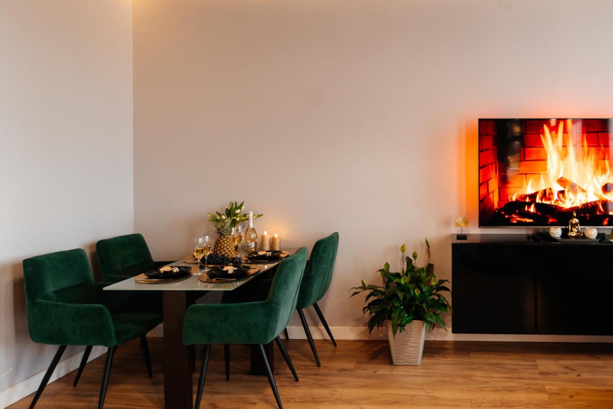 Apartment Maya's Flats & 45 - Lux Ogarna 2 Bedrooms Danzig