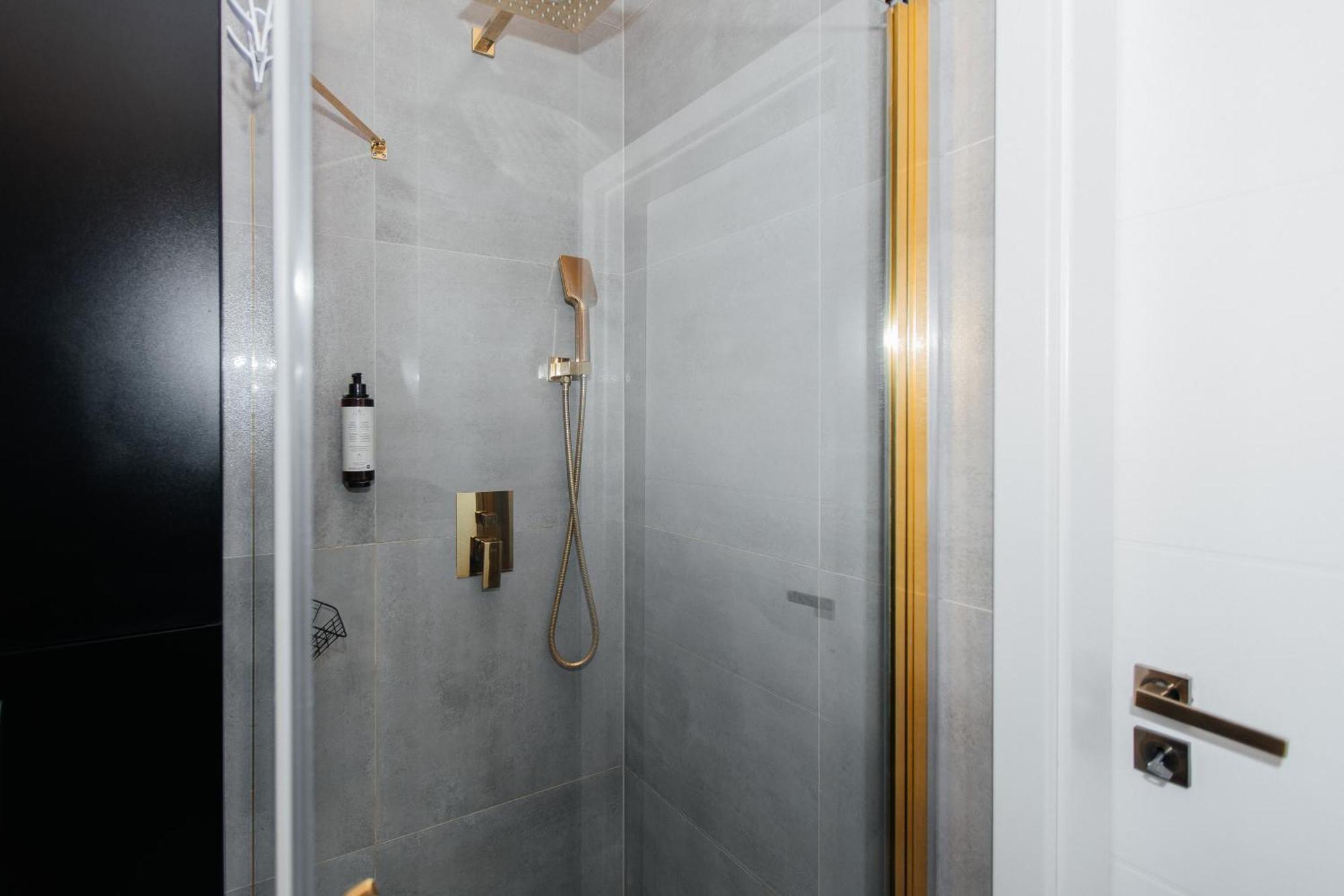 Maya's Flats & 45 - Lux Ogarna 2 Bedrooms