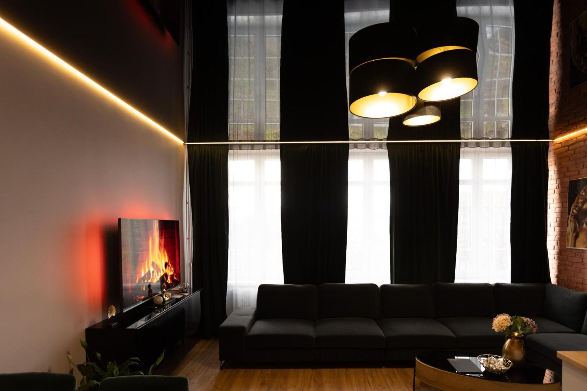 Maya's Flats & 45 - Lux Ogarna 2 Bedrooms Apartment *